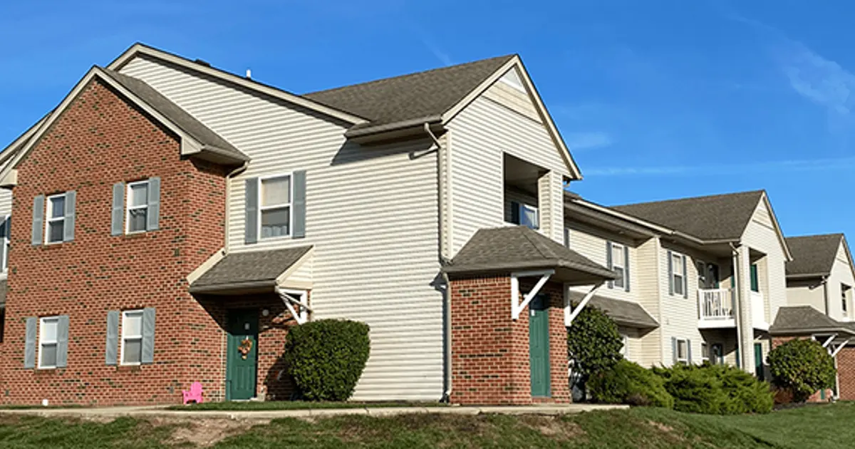 Home Arbor at Water's Edge